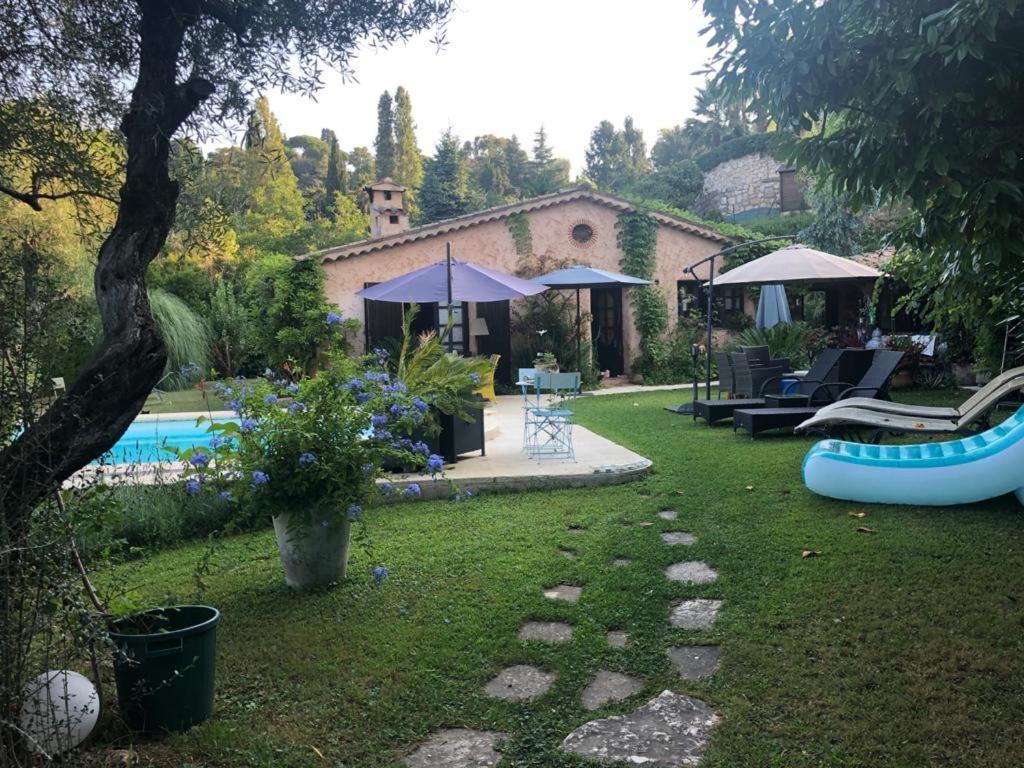 Abeille Bed & Breakfast Ванс Екстериор снимка