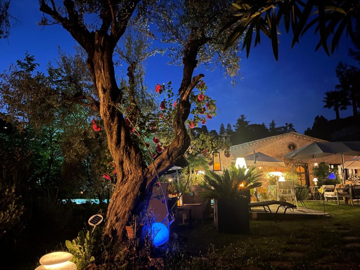 Abeille Bed & Breakfast Ванс Екстериор снимка